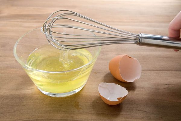 Cách dưỡng da bằng lòng trắng trứng nguyên chất