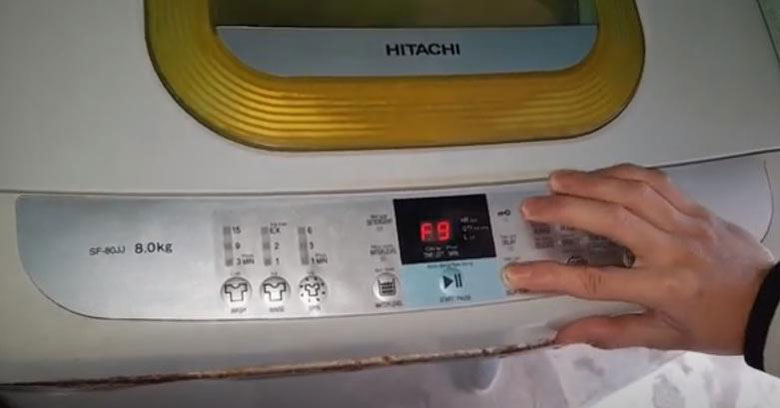 Máy giặt Hitachi báo lỗi F9 là lỗi gì? Xem cách sửa chi tiết.