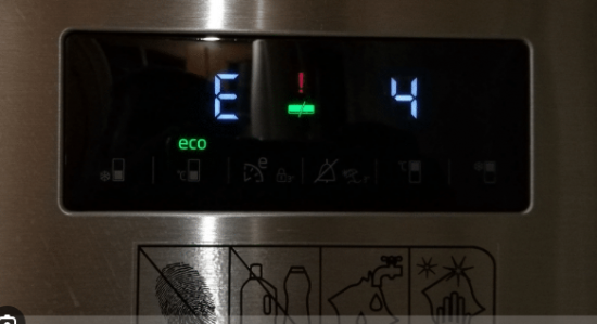 Tủ lạnh Beko báo lỗi E4 xem nguyên nhân và cách sửa chi tiết.